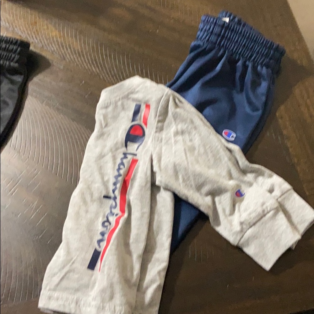 Champion outfit